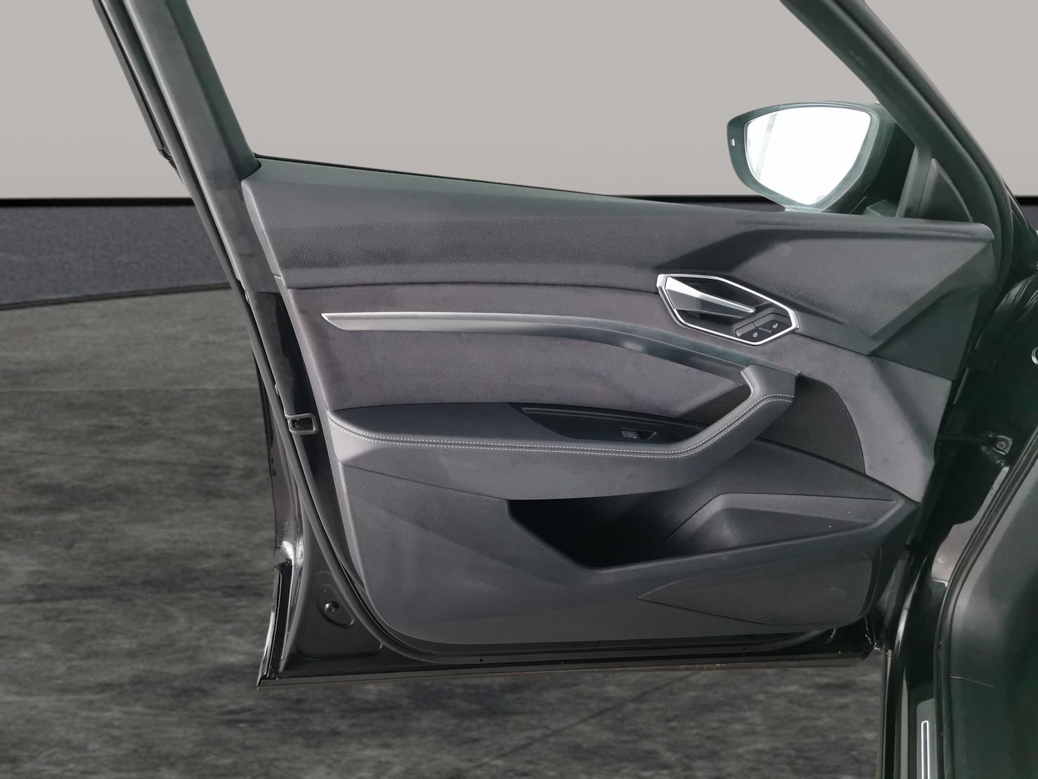 Used Audi e-tron 2022 for sale - 76980596: Photo 32