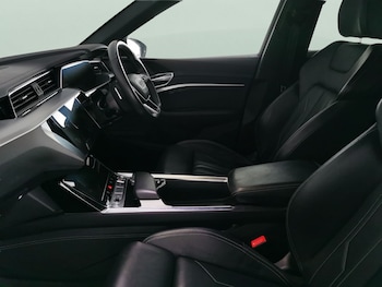 Used Audi e-tron undefined for sale - 76980596: Photo