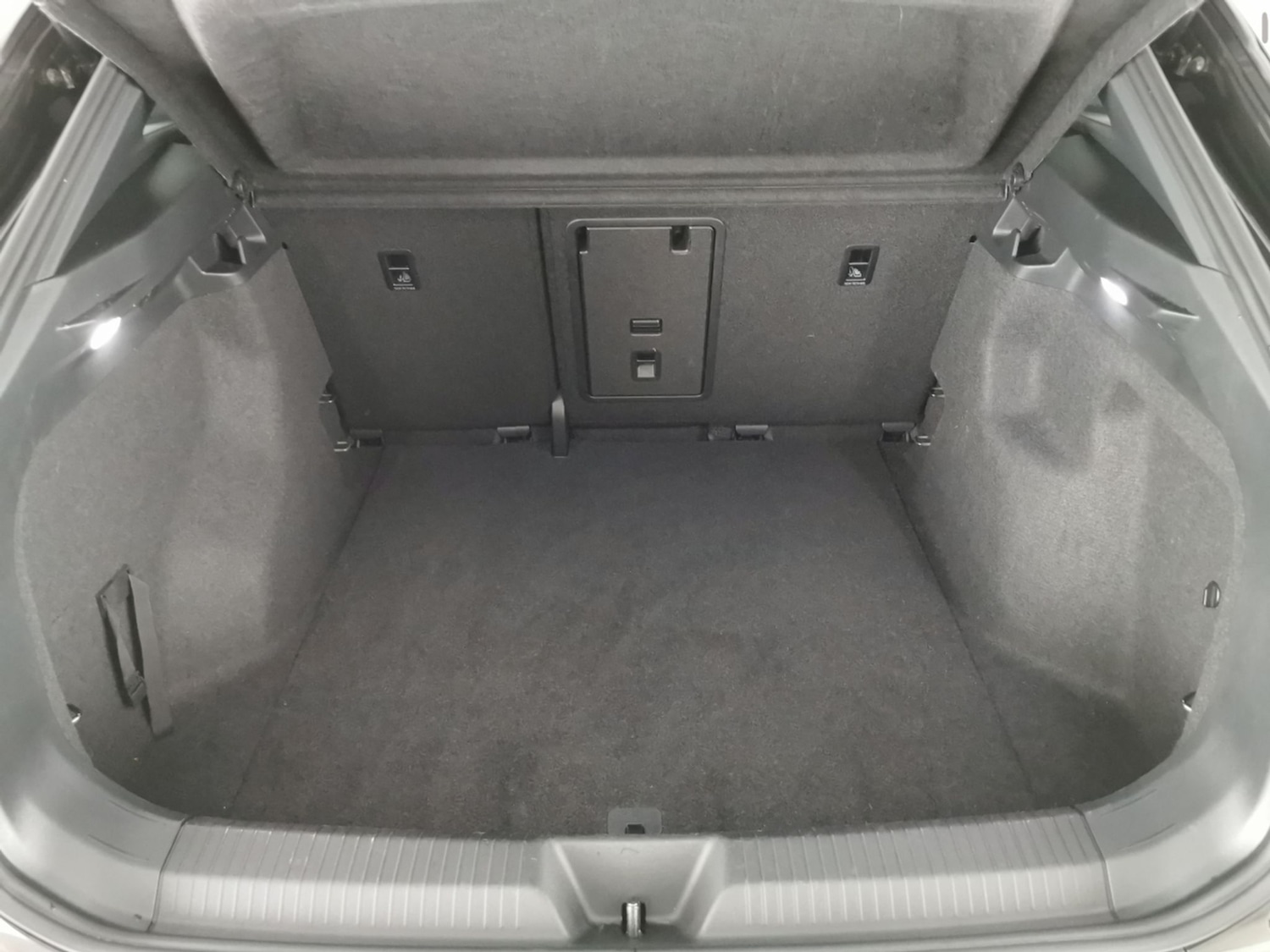 Used Volkswagen ID.4 2023 for sale - 77151838: Photo 31