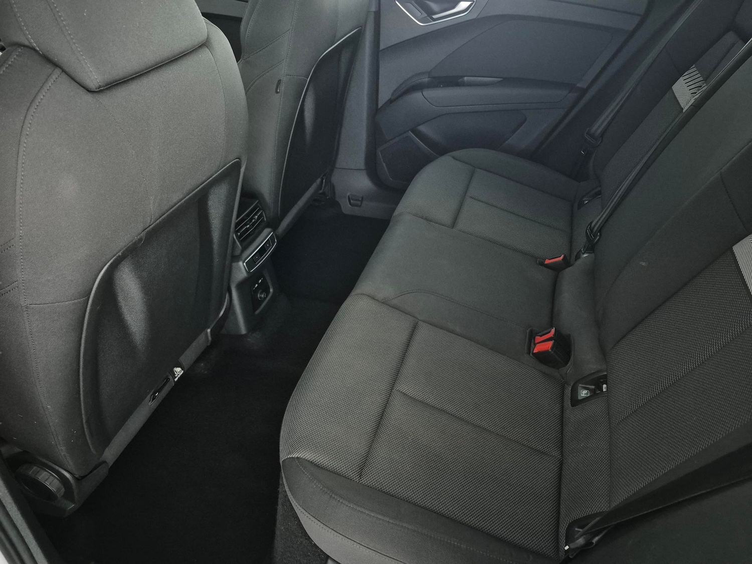 Used Audi Q4 e-tron 2023 for sale - 77975833: Photo 28