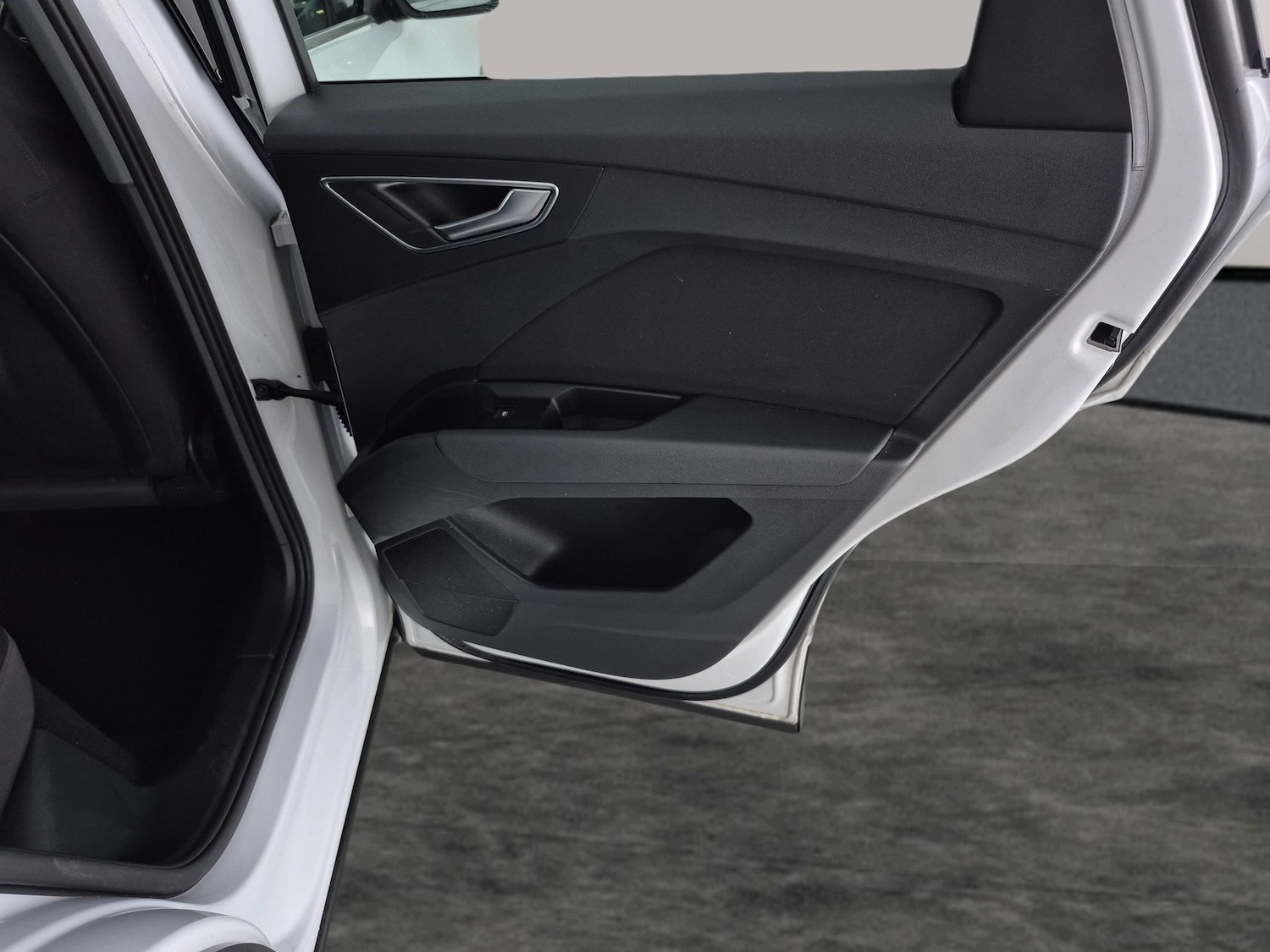 Used Audi Q4 e-tron 2023 for sale - 77975833: Photo 31