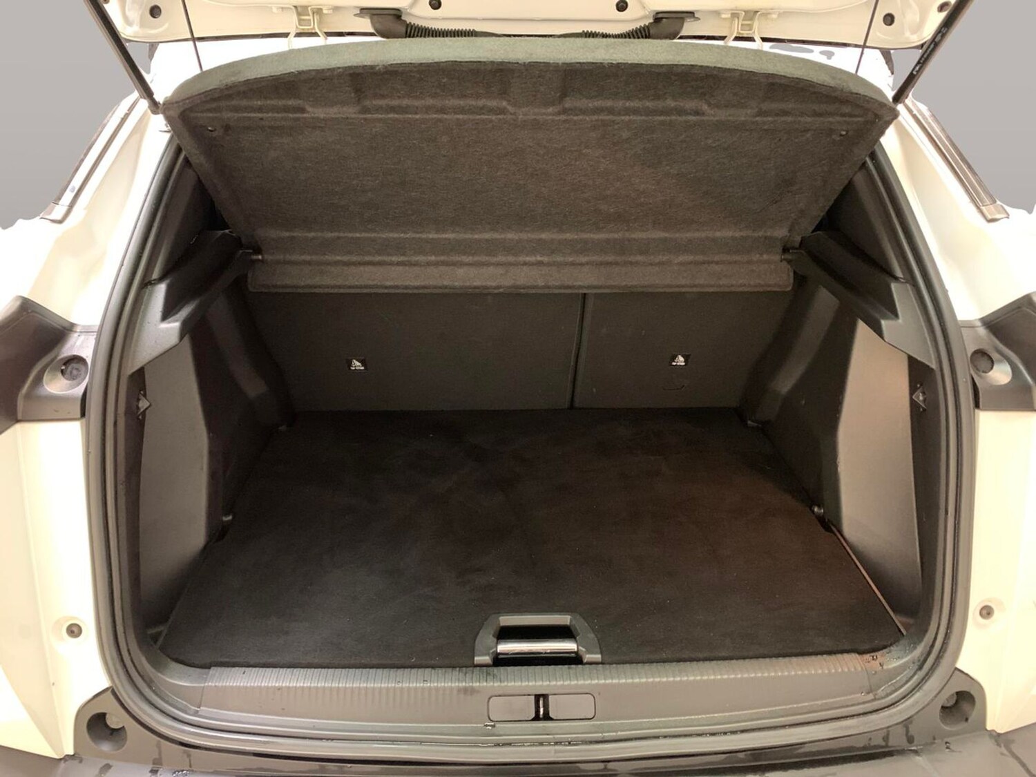 Used Peugeot 2008 2022 for sale - 77432407: Photo 32