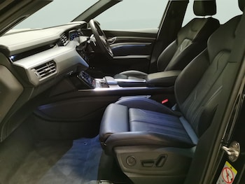 Used Audi e-tron 2023 for sale - 77896660: Photo