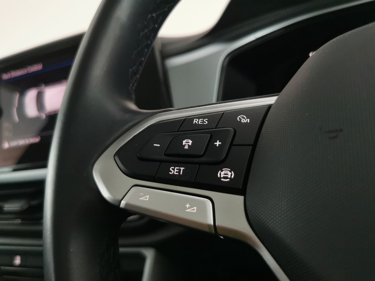 Used Volkswagen T-Roc 2023 for sale - 78166785: Photo 18