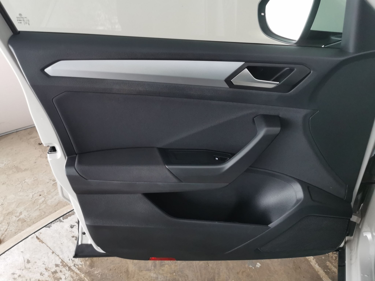 Used Volkswagen T-Roc 2023 for sale - 78166785: Photo 24