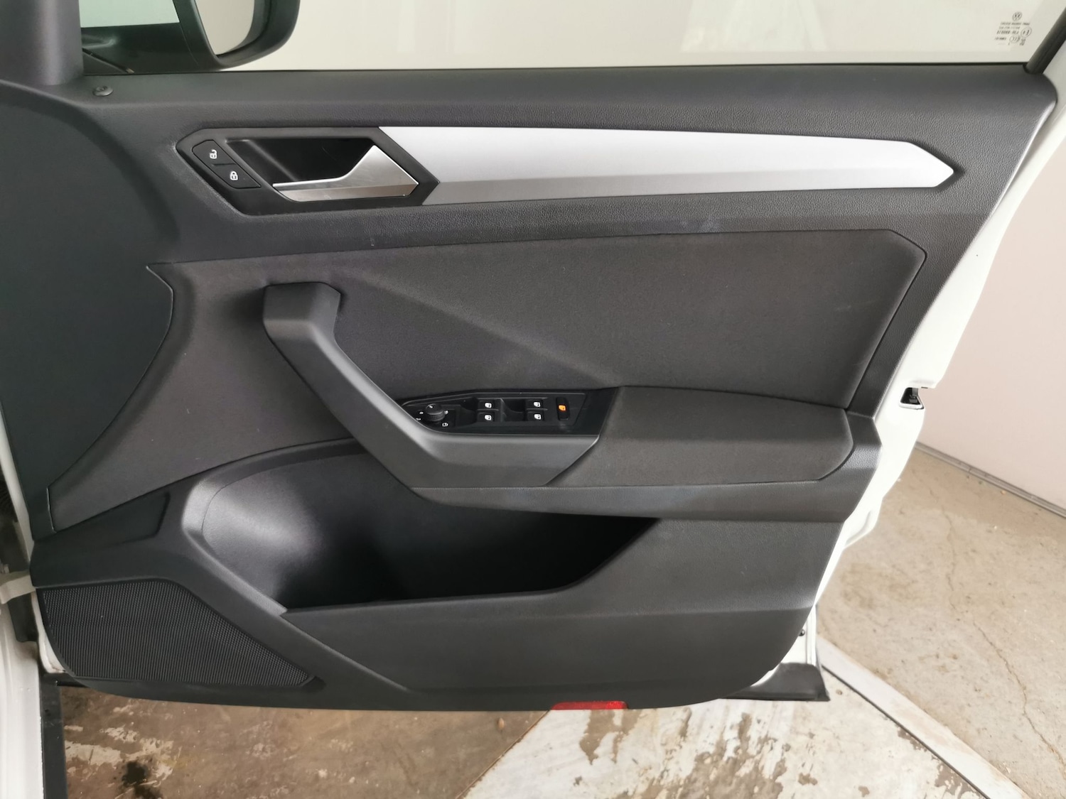 Used Volkswagen T-Roc 2023 for sale - 78166785: Photo 27