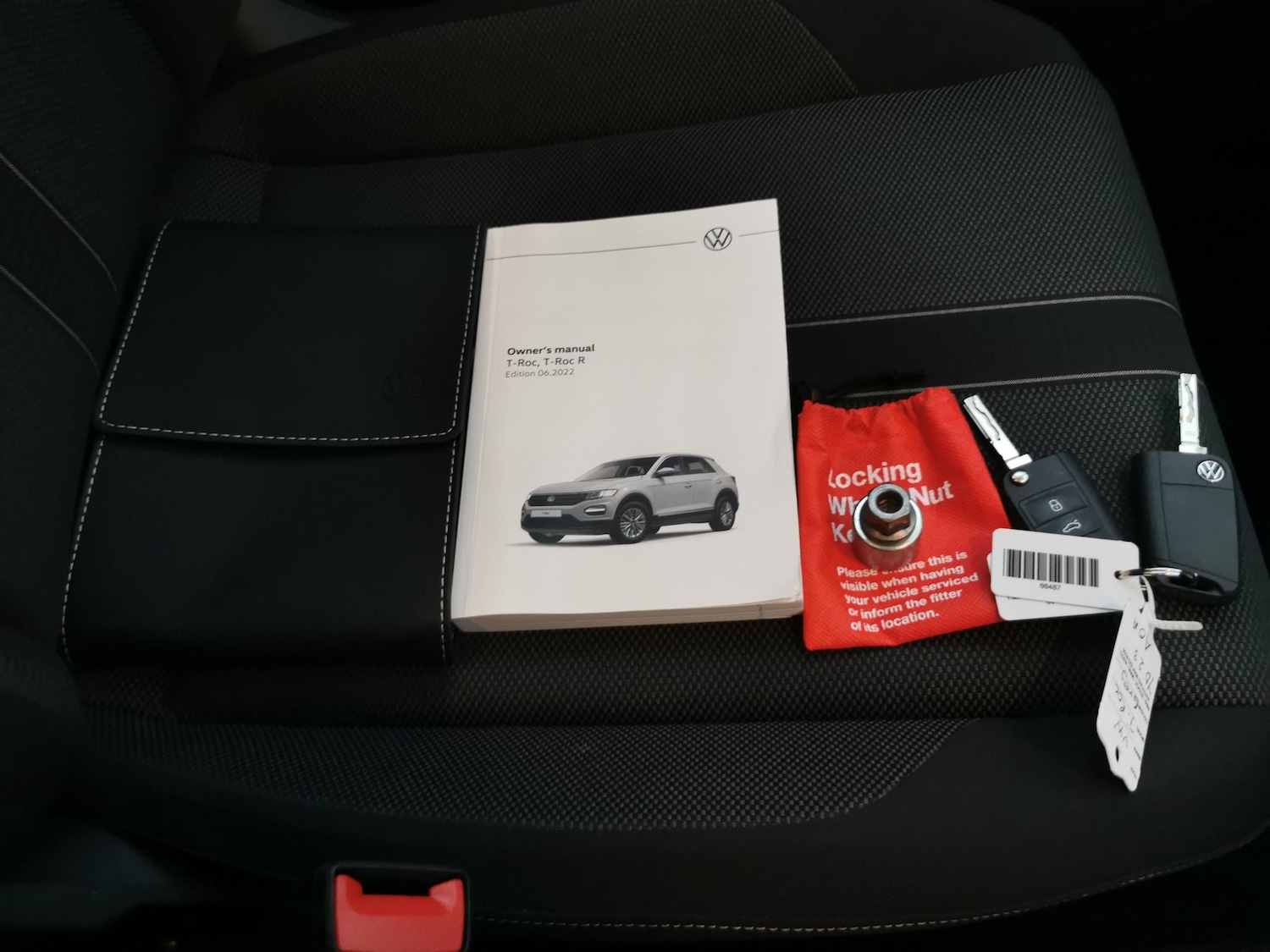 Used Volkswagen T-Roc 2023 for sale - 78166785: Photo 28