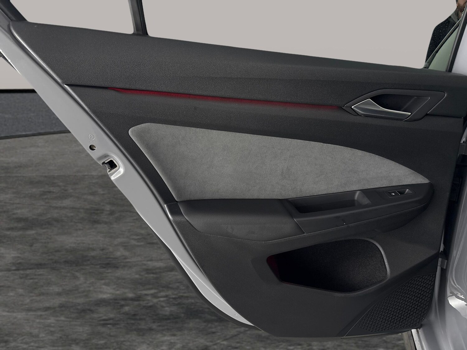 Used Volkswagen Golf 2023 for sale - 77614948: Photo 32