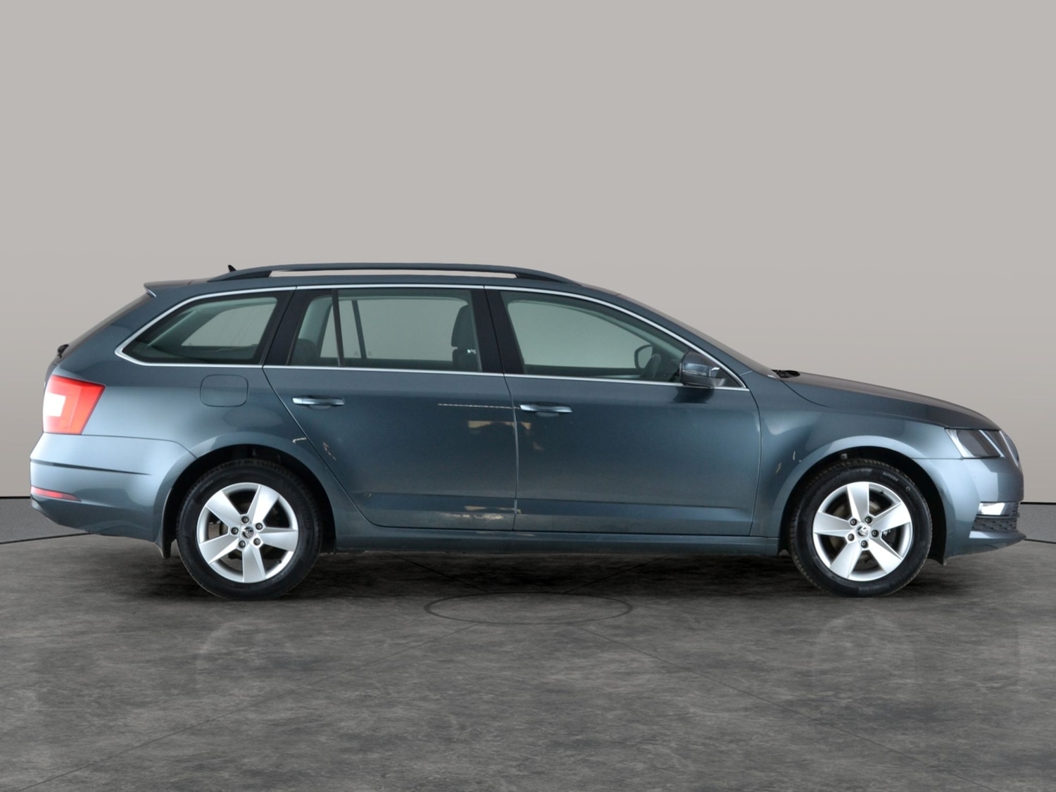 Used Skoda Octavia 2020 for sale - 76980591: Photo 9