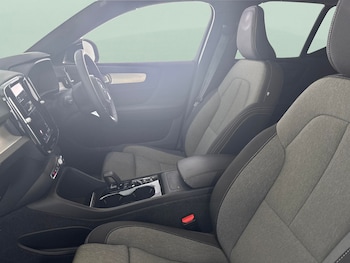 Used Volvo XC40 2023 for sale - 79219787: Photo