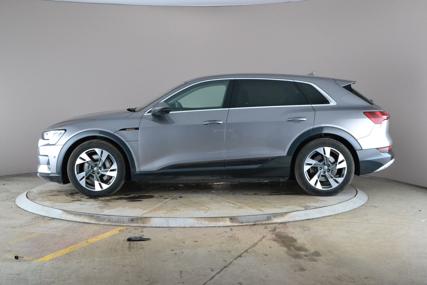 Used Audi e-tron 2020 for sale - 77746465: Photo 14