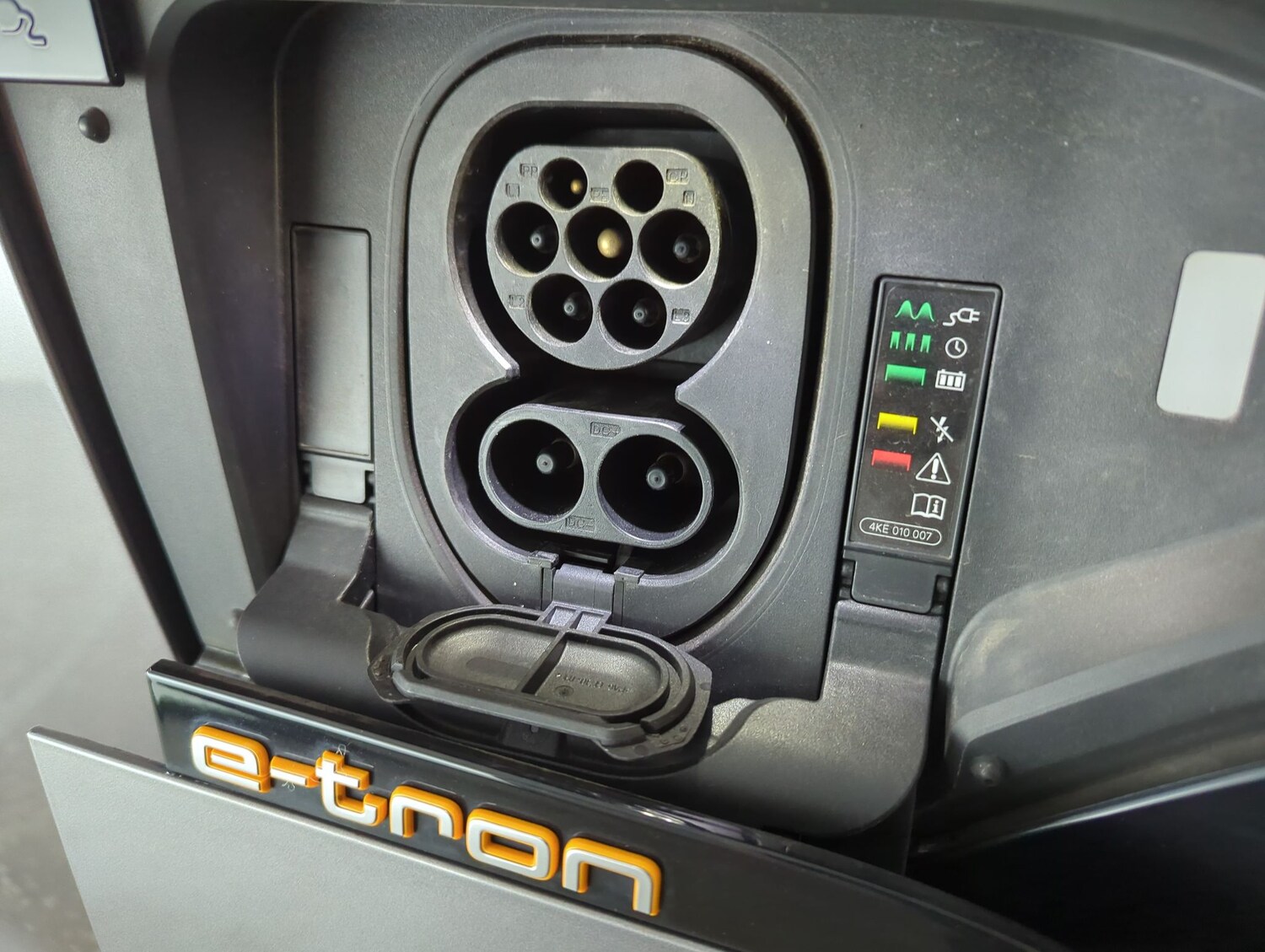 Used Audi e-tron 2020 for sale - 77746465: Photo 37