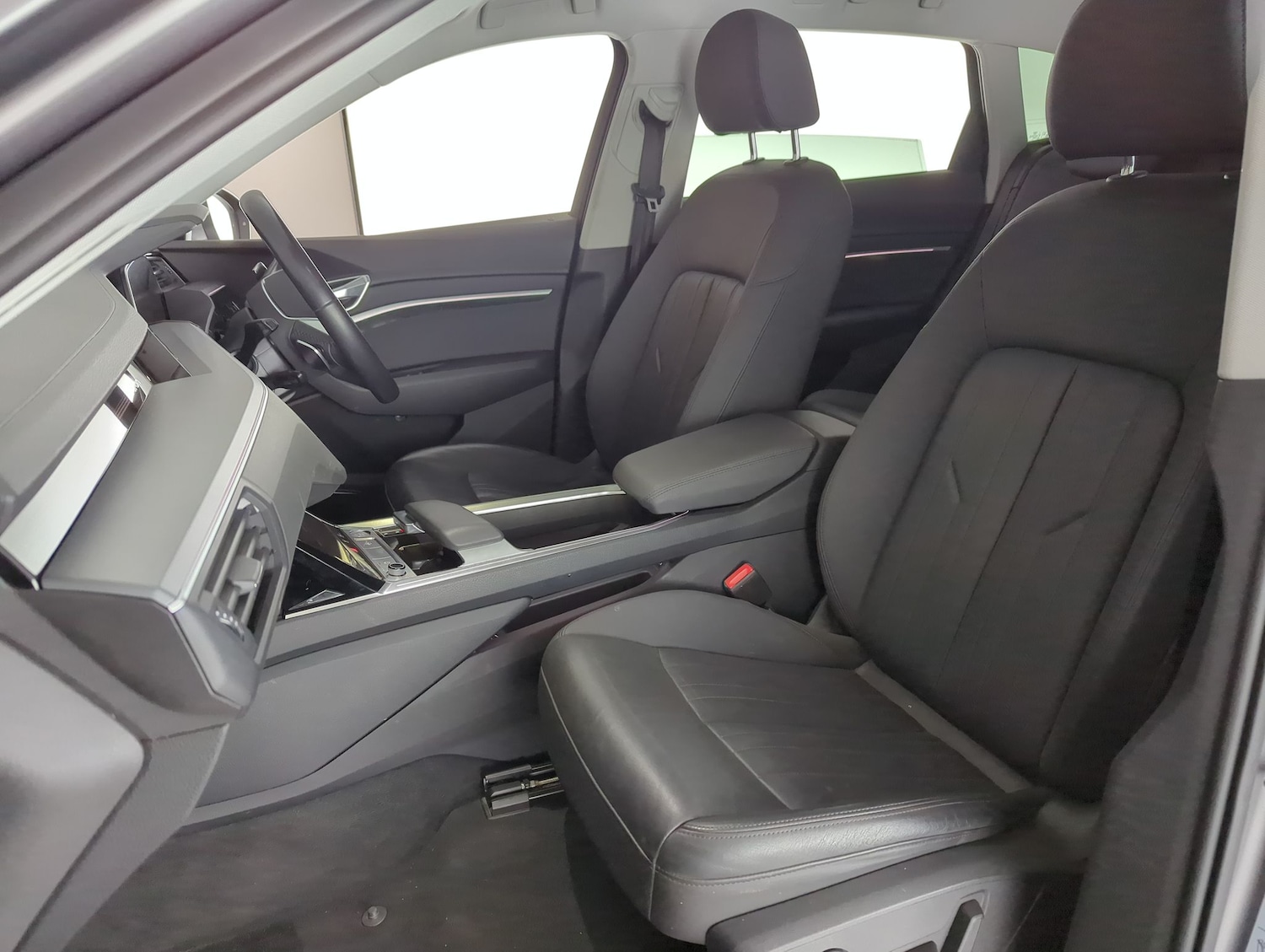 Used Audi e-tron 2020 for sale - 77746465: Photo 7