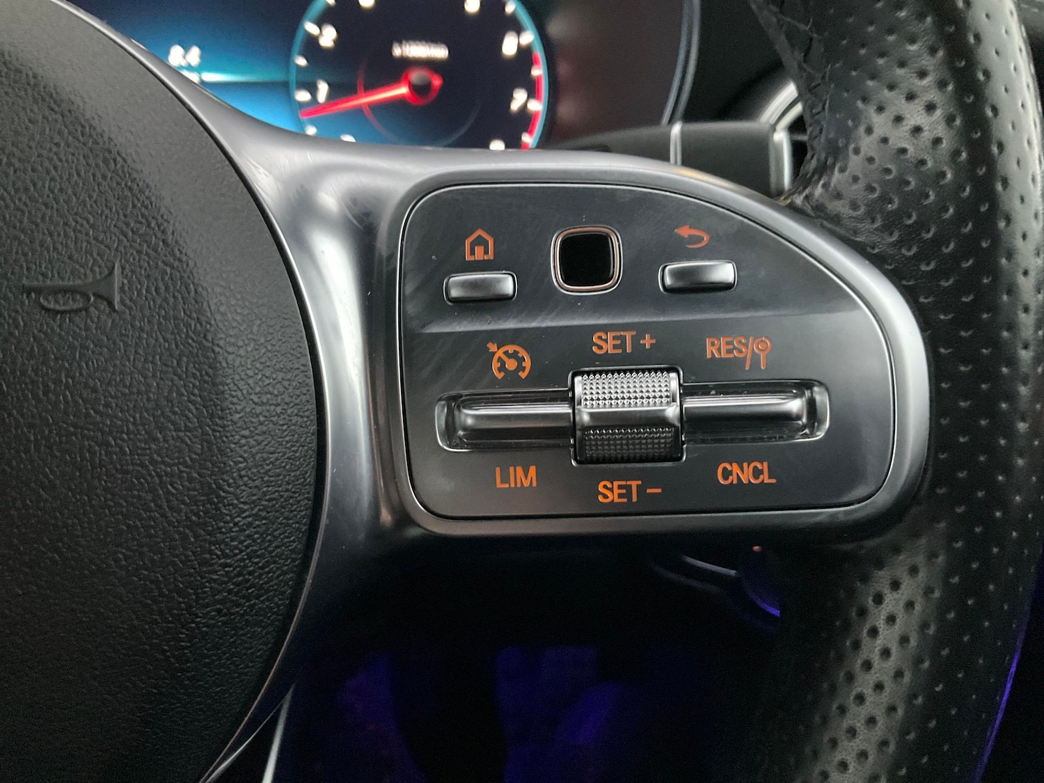 Used Mercedes-Benz C Class 2018 for sale - 76445182: Photo 31