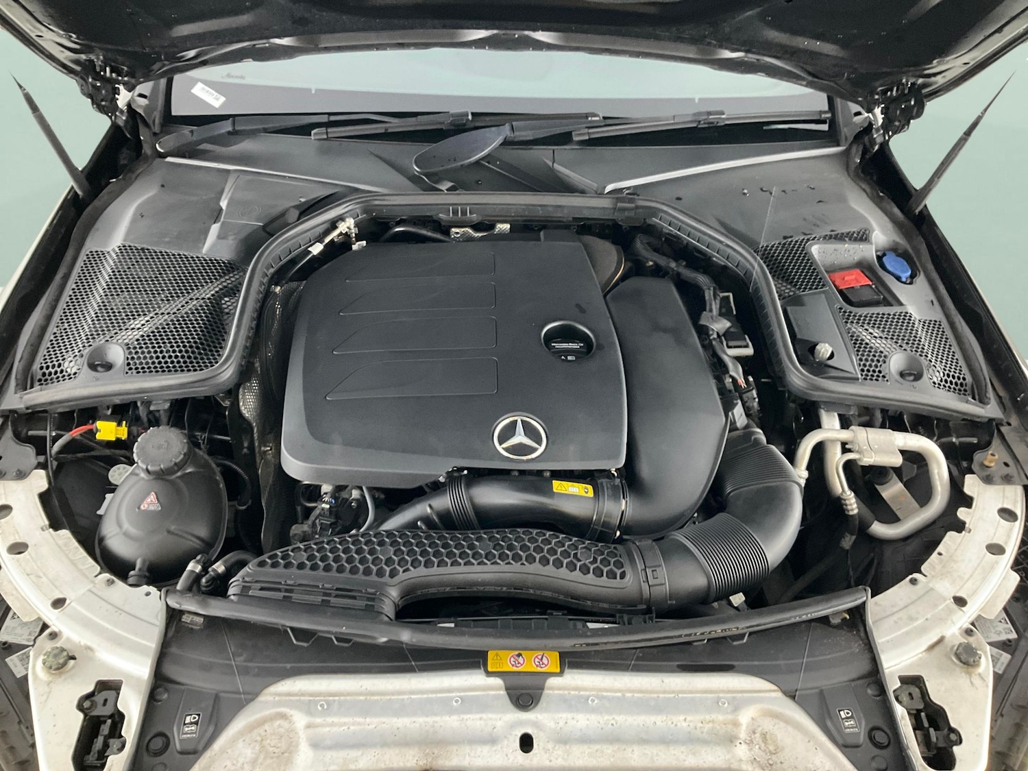 Used Mercedes-Benz C Class 2018 for sale - 76445182: Photo 42