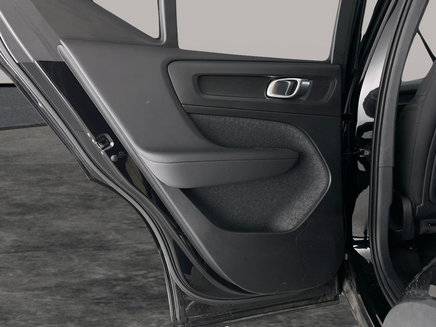 Used Volvo XC40 2022 for sale - 76933493: Photo 35