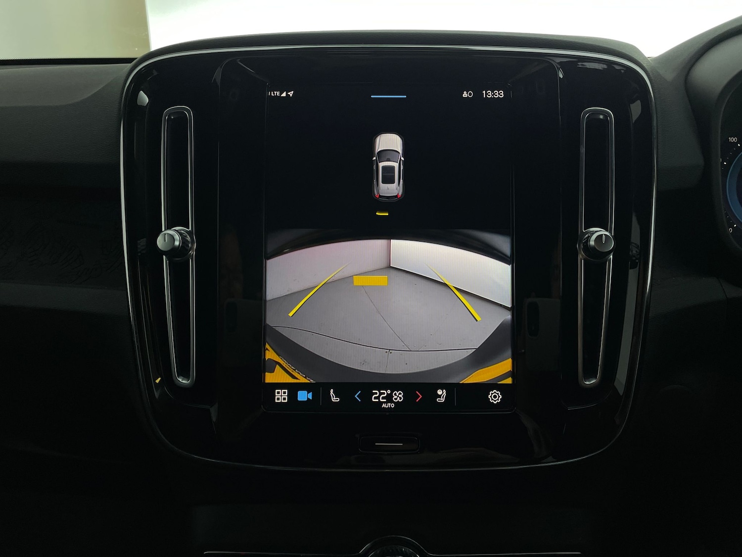 Used Volvo XC40 2022 for sale - 76933493: Photo 5