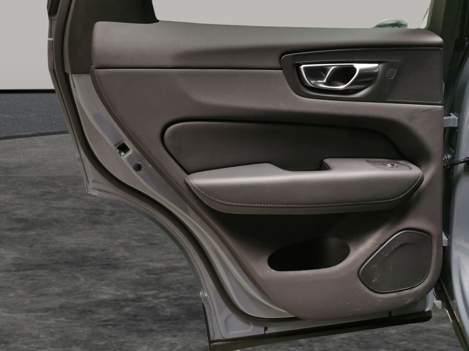 Used Volvo XC60 2023 for sale - 77789932: Photo 24