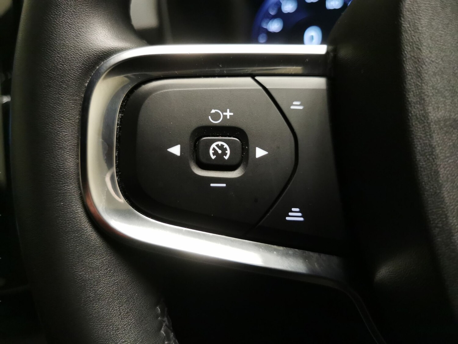 Used Volvo XC40 2021 for sale - 78150860: Photo 18