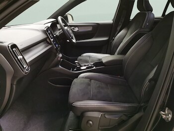 Used Volvo XC40 2021 for sale - 78150860: Photo