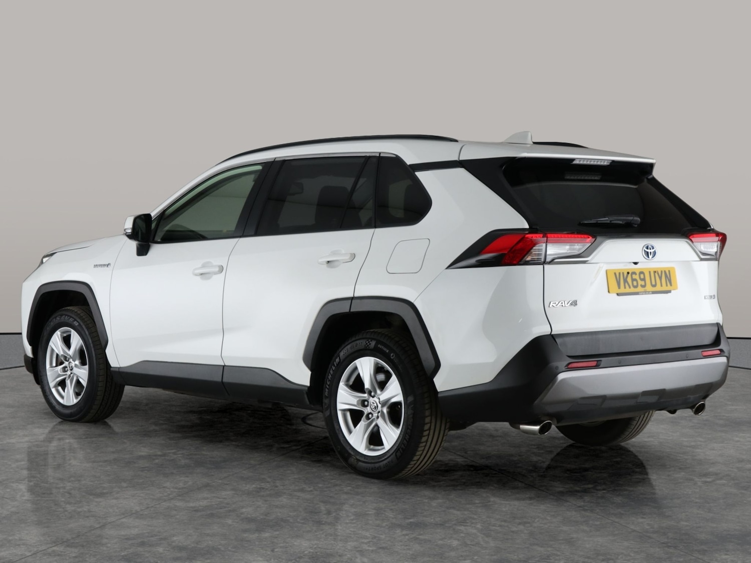 Used Toyota RAV4 2019 for sale - 76438395: Photo 16