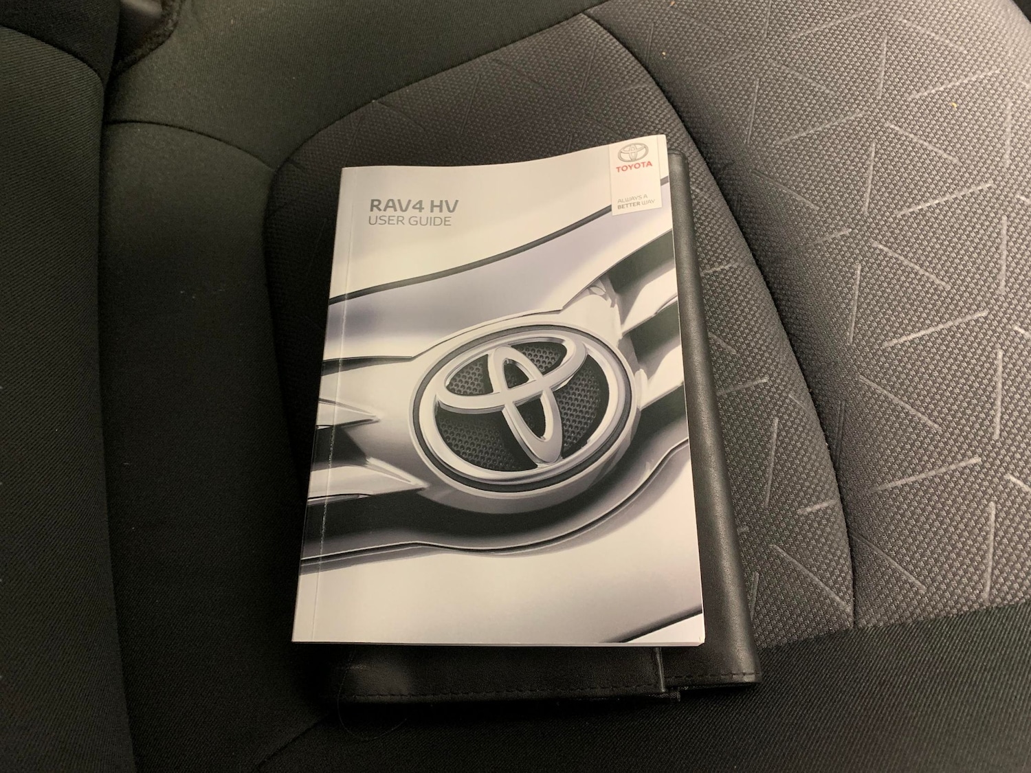 Used Toyota RAV4 2019 for sale - 76438395: Photo 43