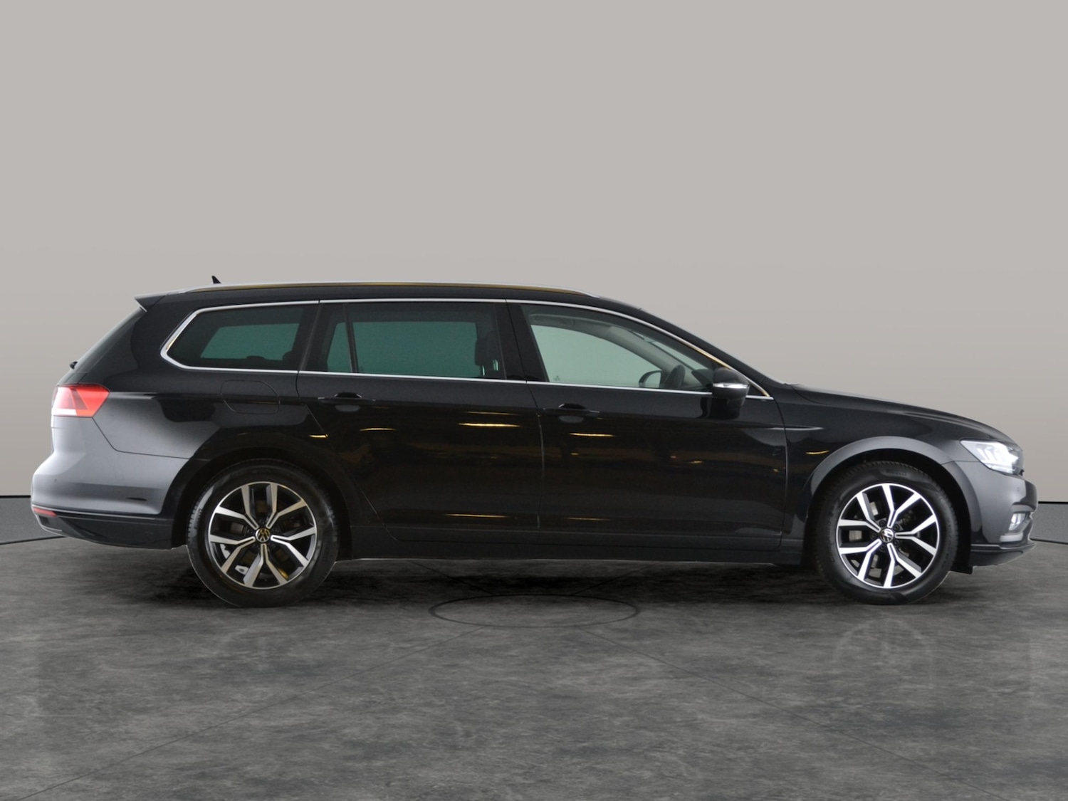 Used Volkswagen Passat 2022 for sale - 76420786: Photo 14