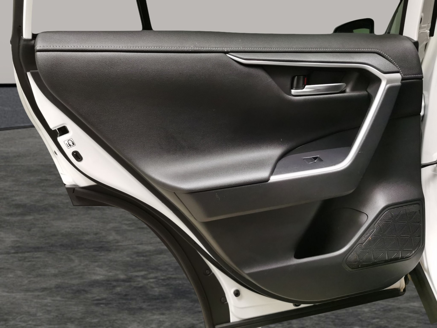 Used Toyota RAV4 2020 for sale - 77791443: Photo 27