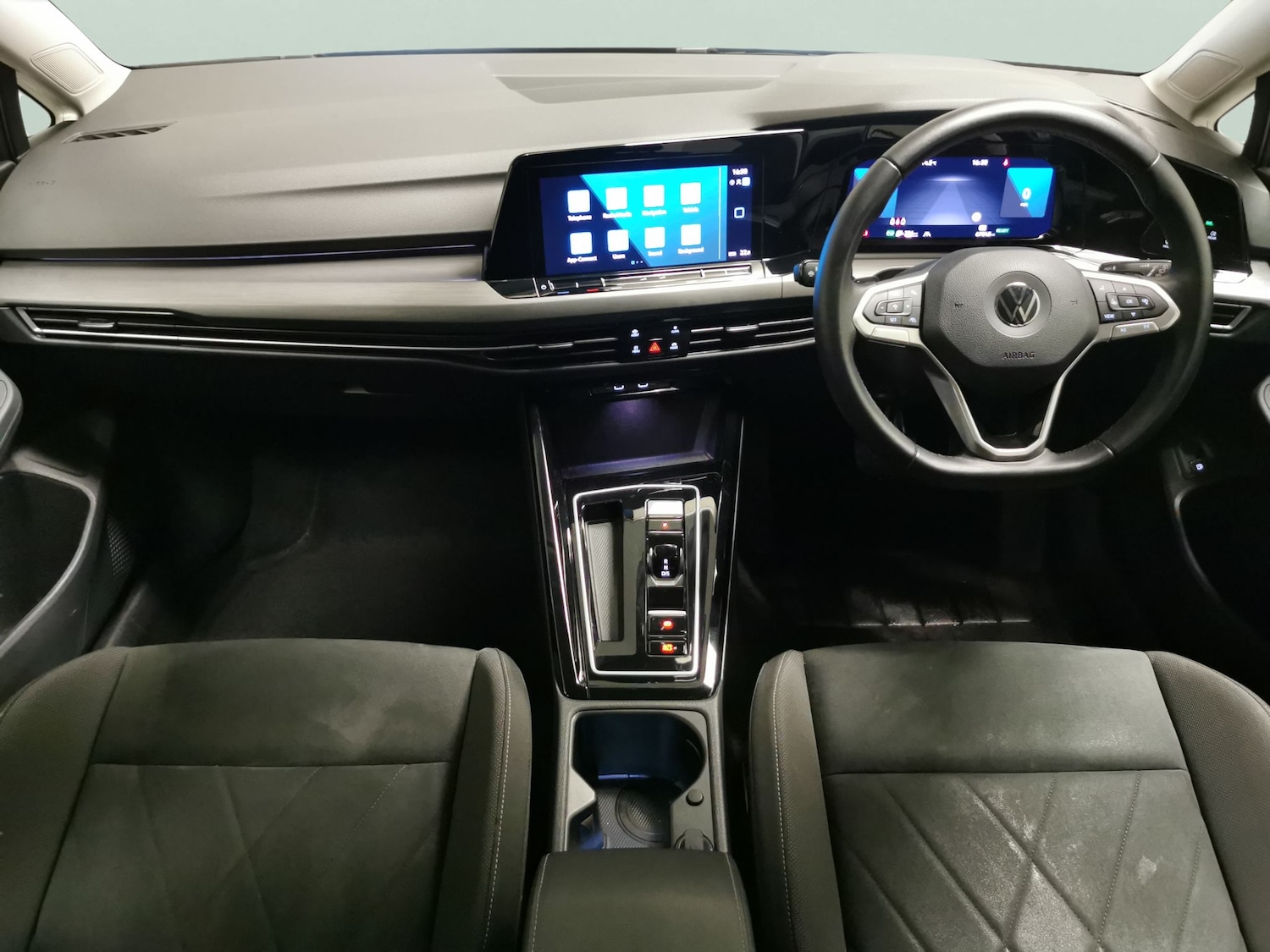 Used Volkswagen Golf 2023 for sale - 77984635: Photo 7