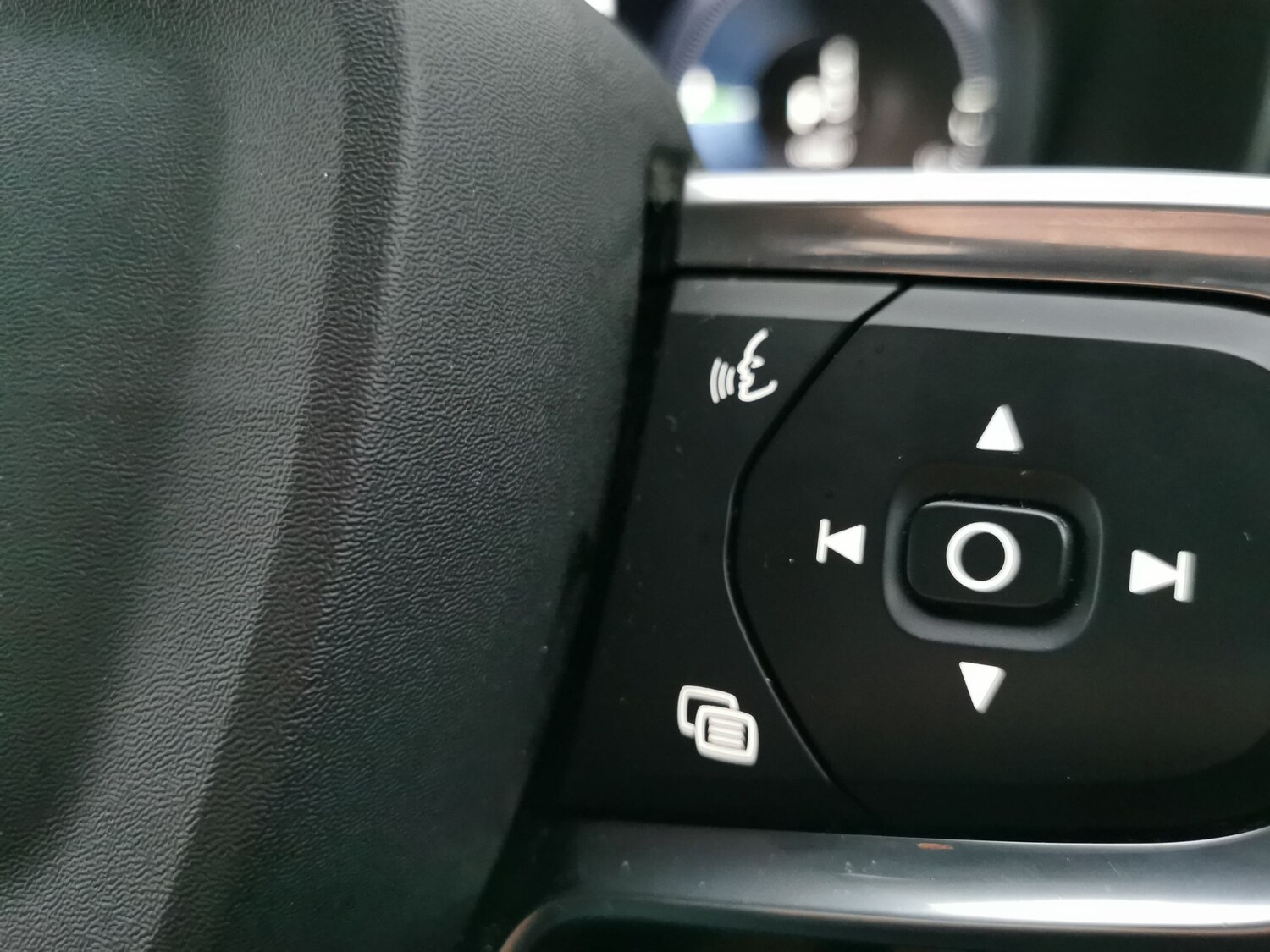 Used Volvo XC40 2021 for sale - 77208075: Photo 20