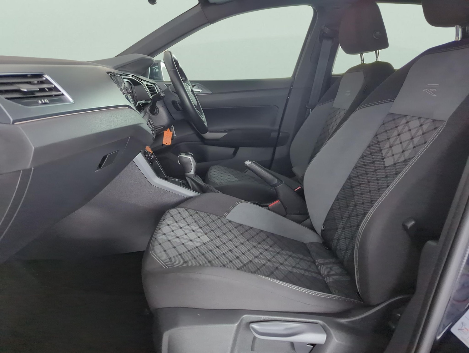 Used Volkswagen Taigo 2023 for sale - 77505452: Photo 4