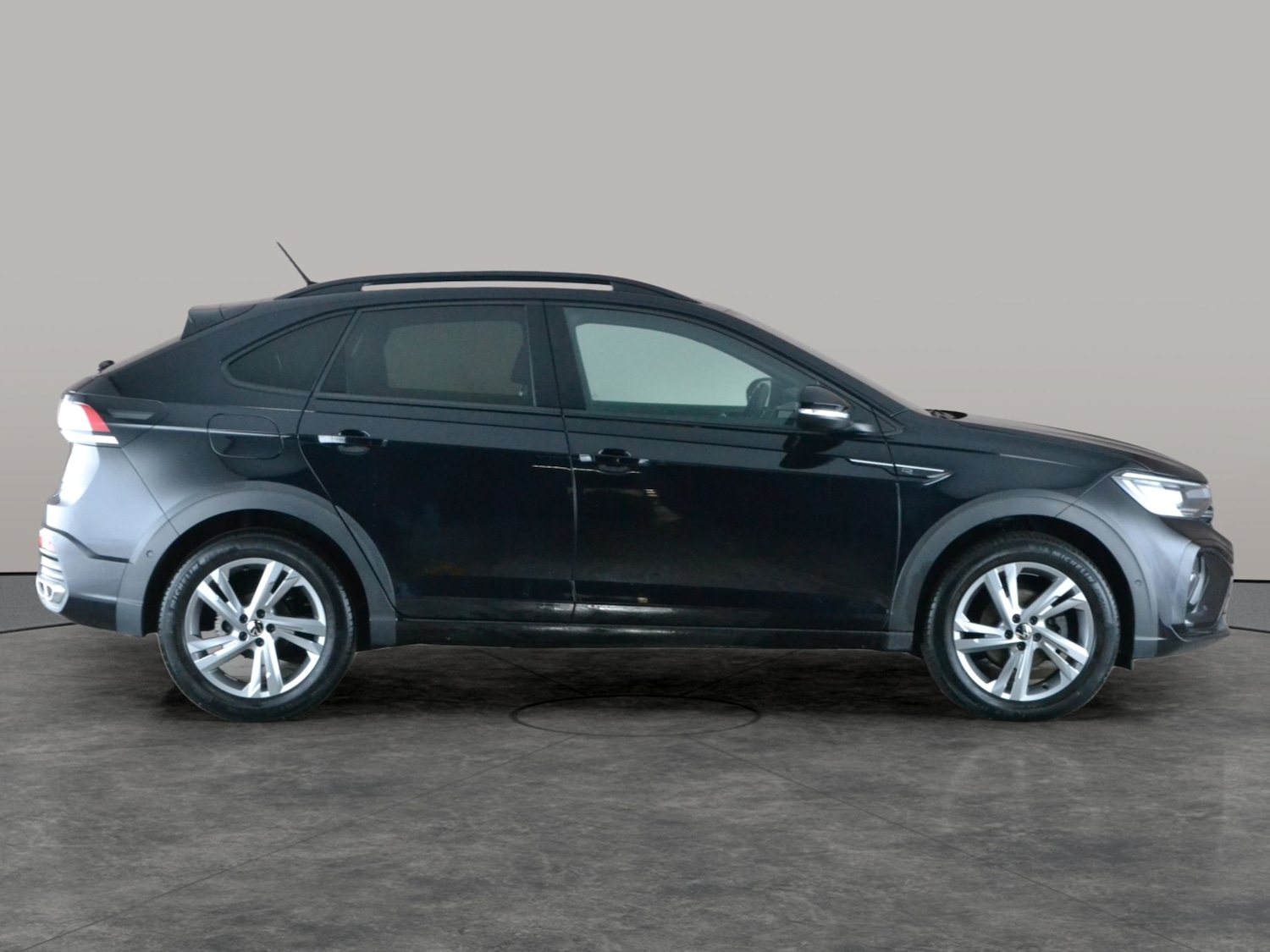 Used Volkswagen Taigo 2023 for sale - 77505452: Photo 8