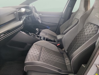 Used Volkswagen Golf 2023 for sale - 78902705: Photo