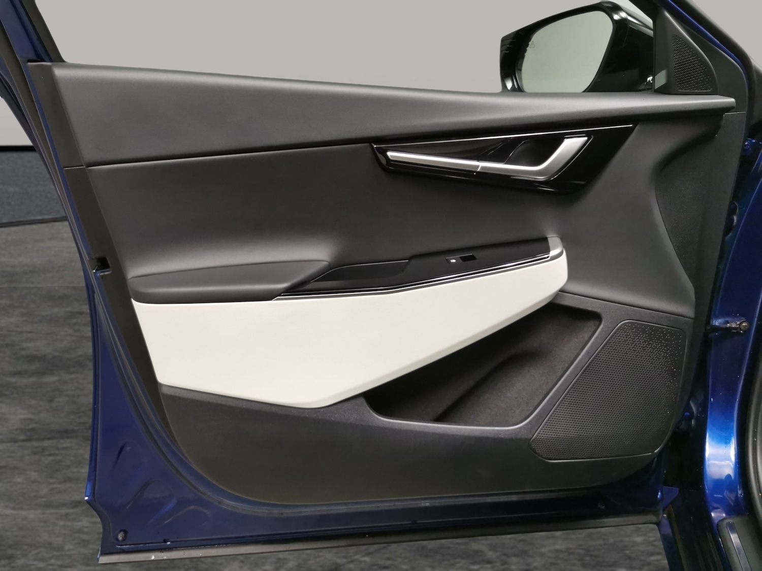 Used Kia EV6 2023 for sale - 77614909: Photo 27