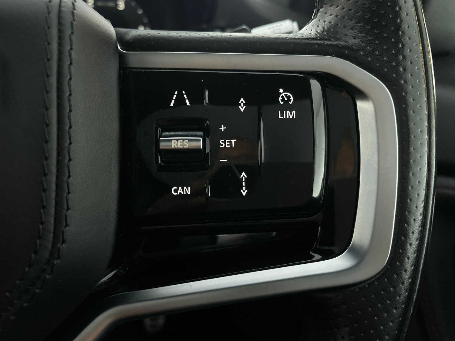 Used Land Rover Discovery Sport 2021 for sale - 75970918: Photo 34