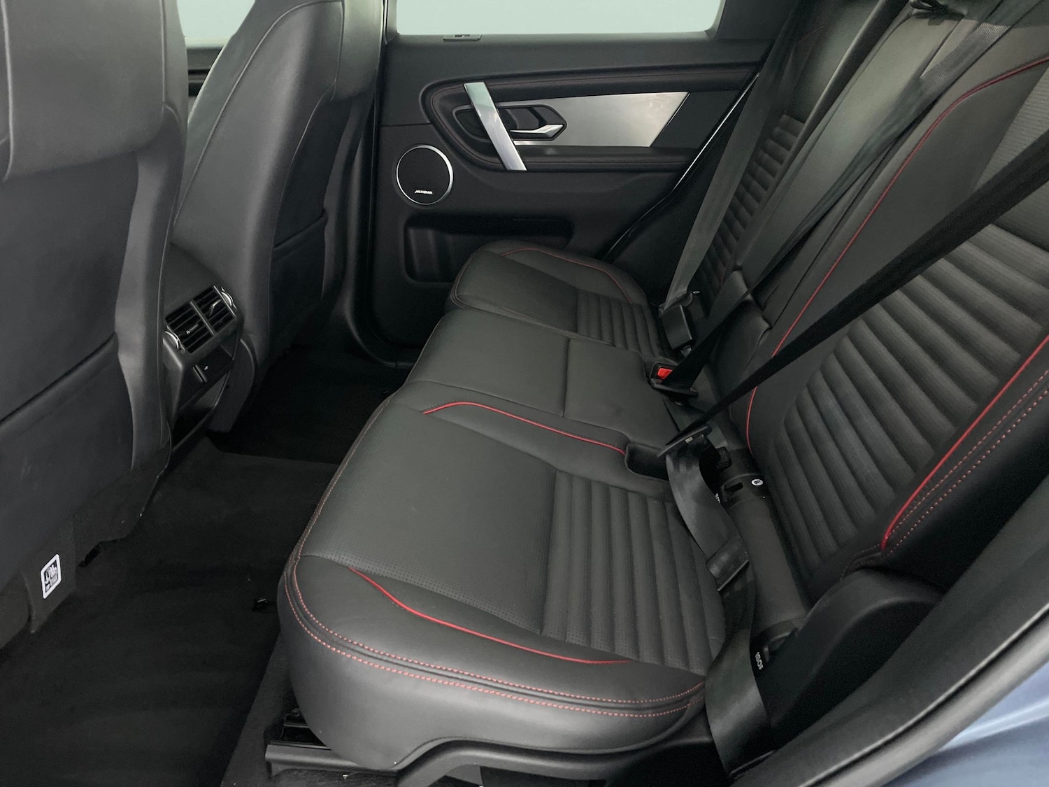 Used Land Rover Discovery Sport 2021 for sale - 75970918: Photo 41