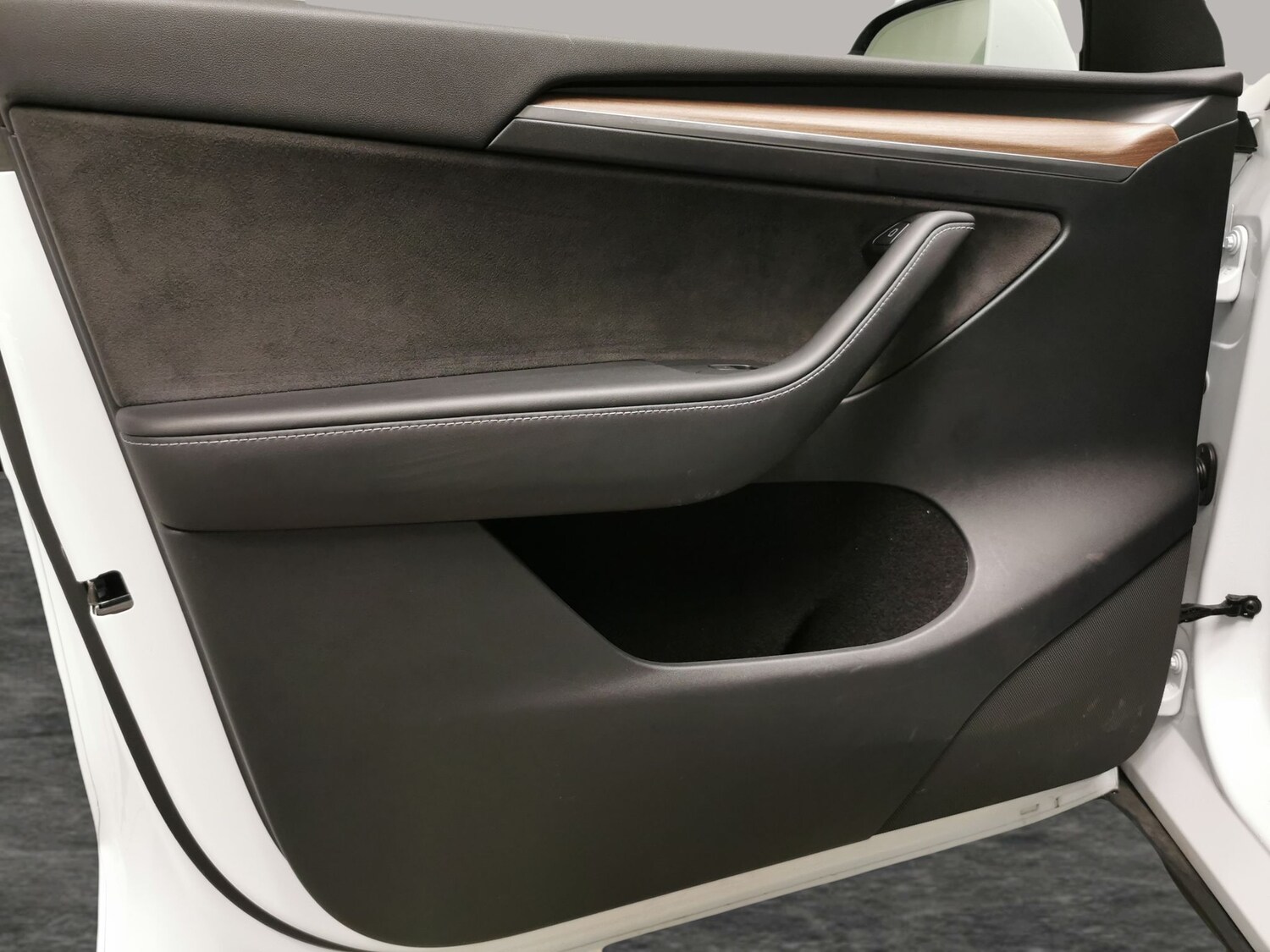 Used Tesla Model Y 2024 for sale - 77942549: Photo 30