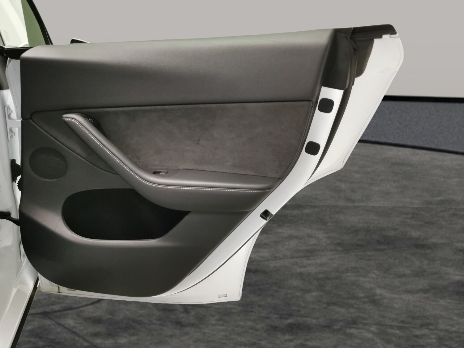 Used Tesla Model Y 2024 for sale - 77942549: Photo 32