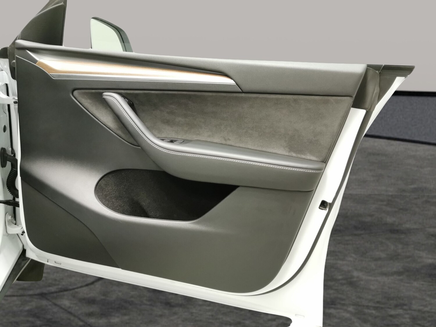 Used Tesla Model Y 2024 for sale - 77942549: Photo 33