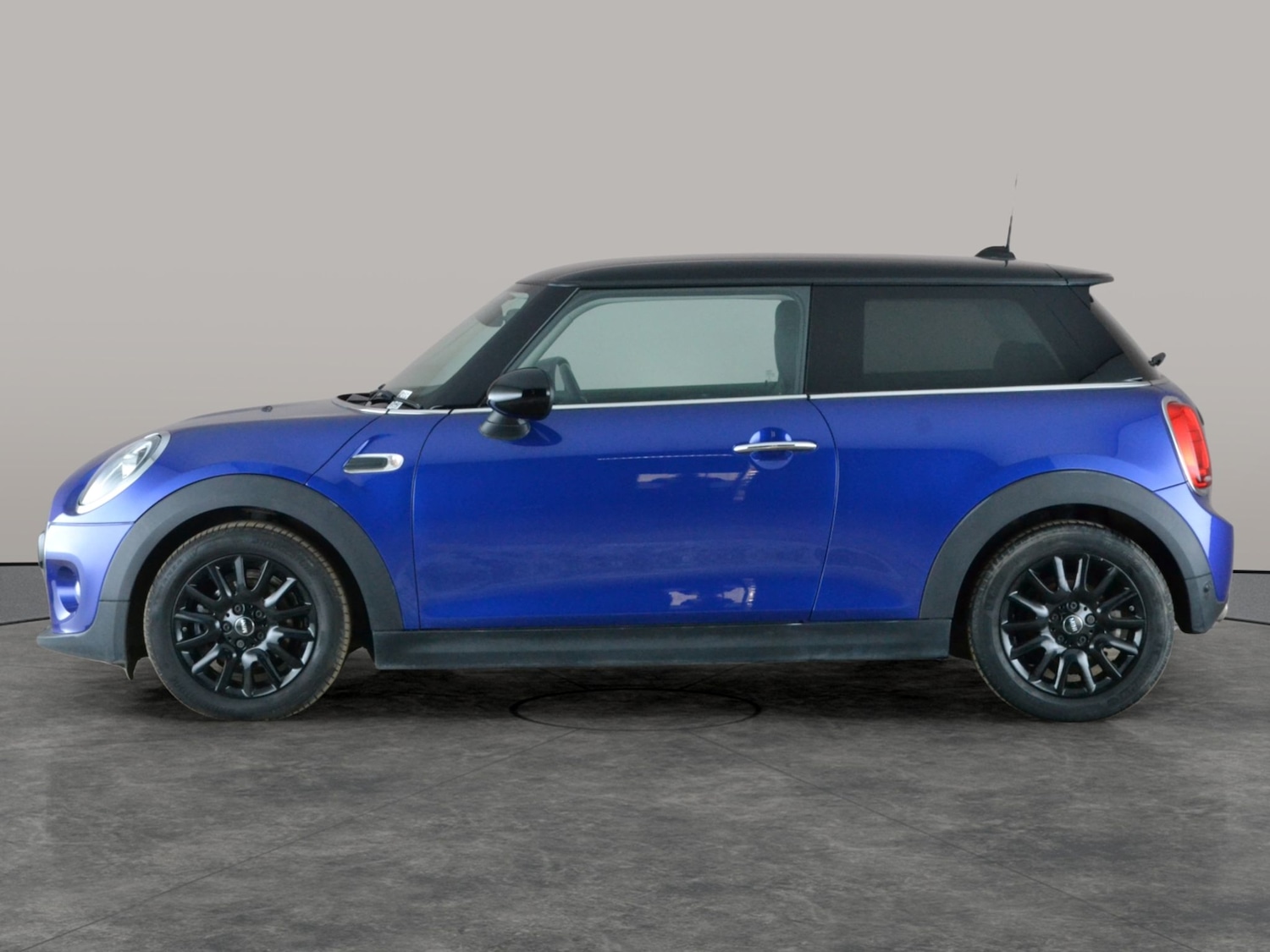 Used MINI Hatch 2018 for sale - 78180715: Photo 11