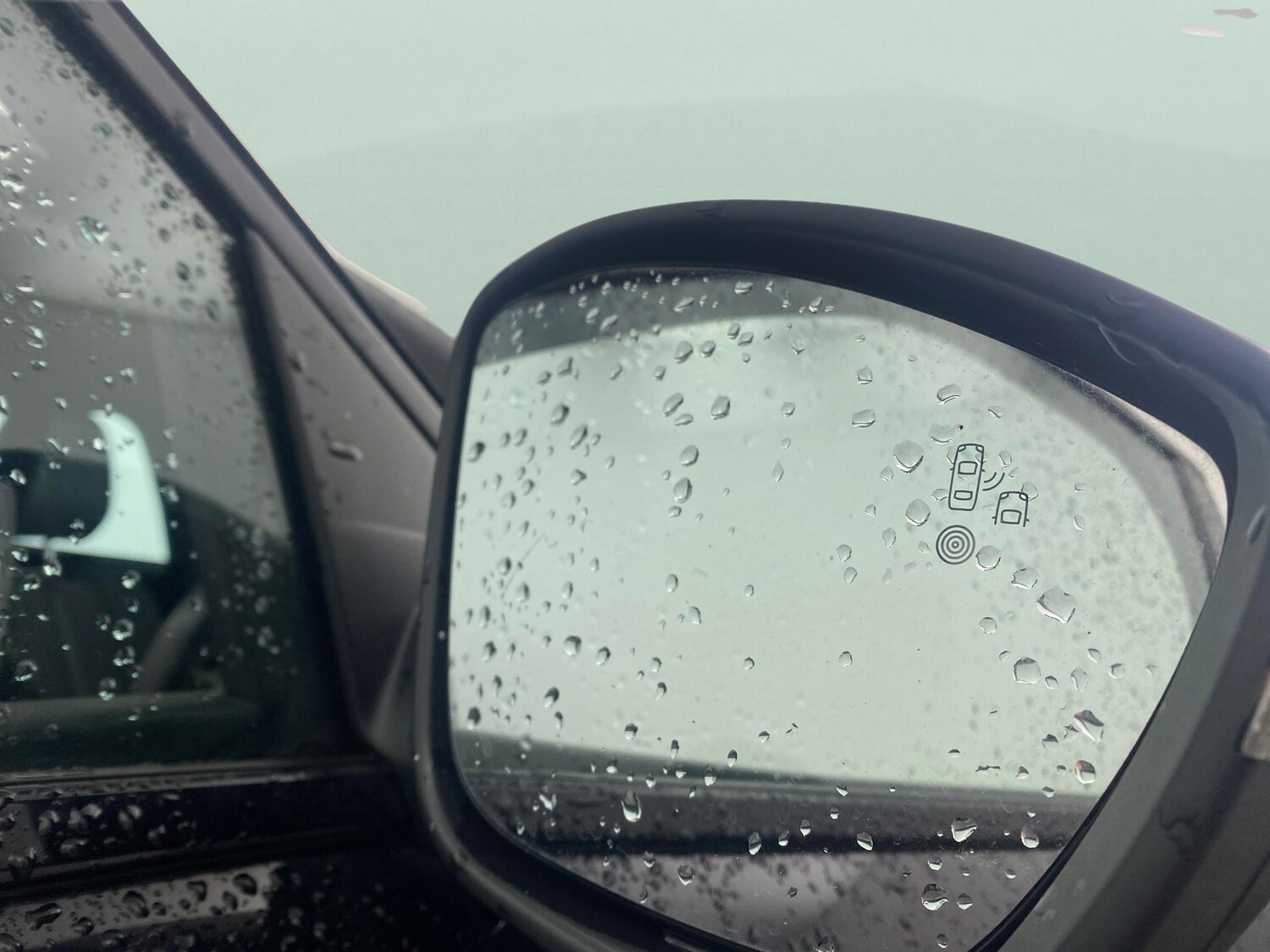 Used Peugeot 2008 2022 for sale - 77802905: Photo 14