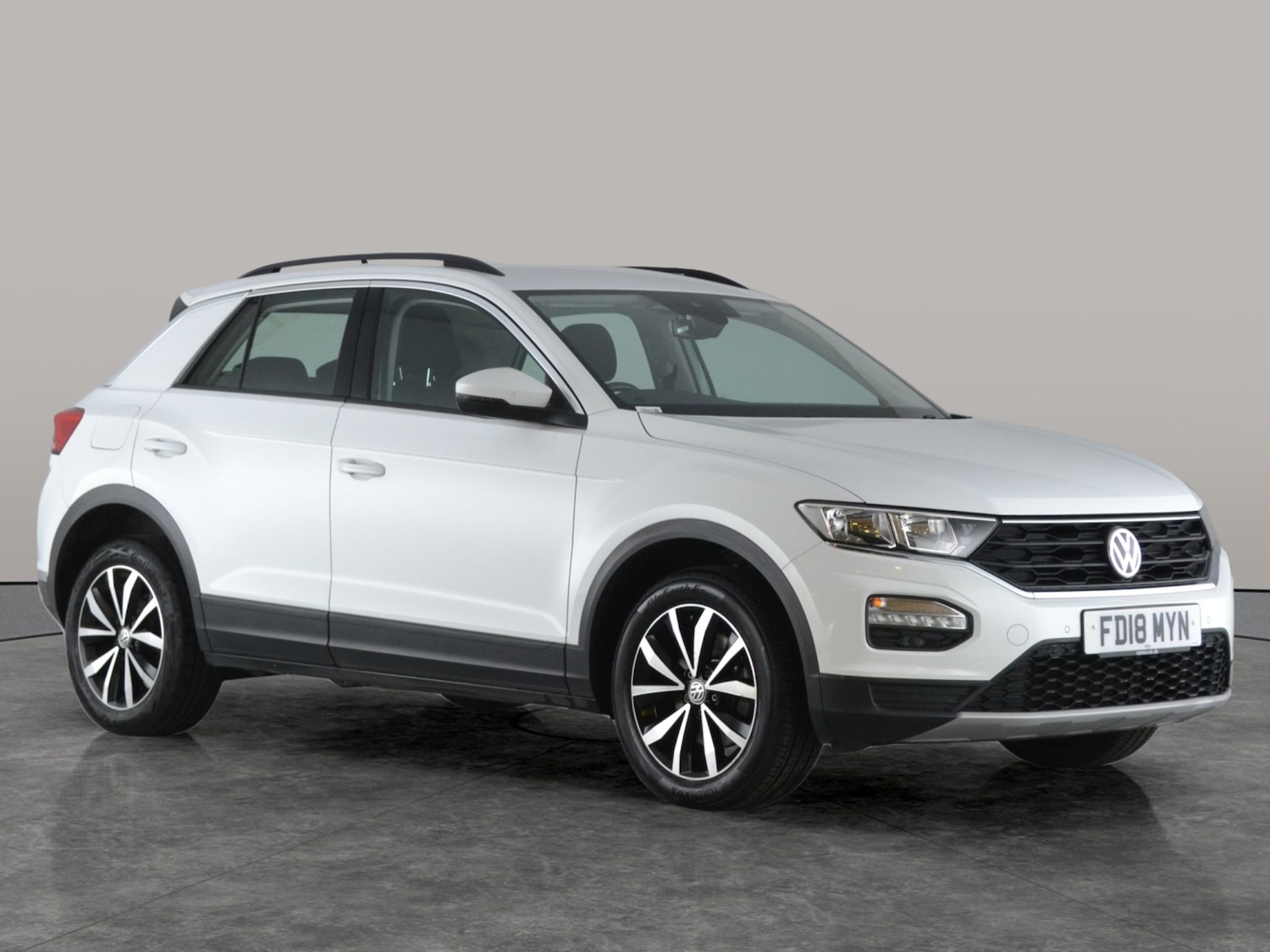 Used Volkswagen T-Roc 2018 for sale - 76436989: Photo 13