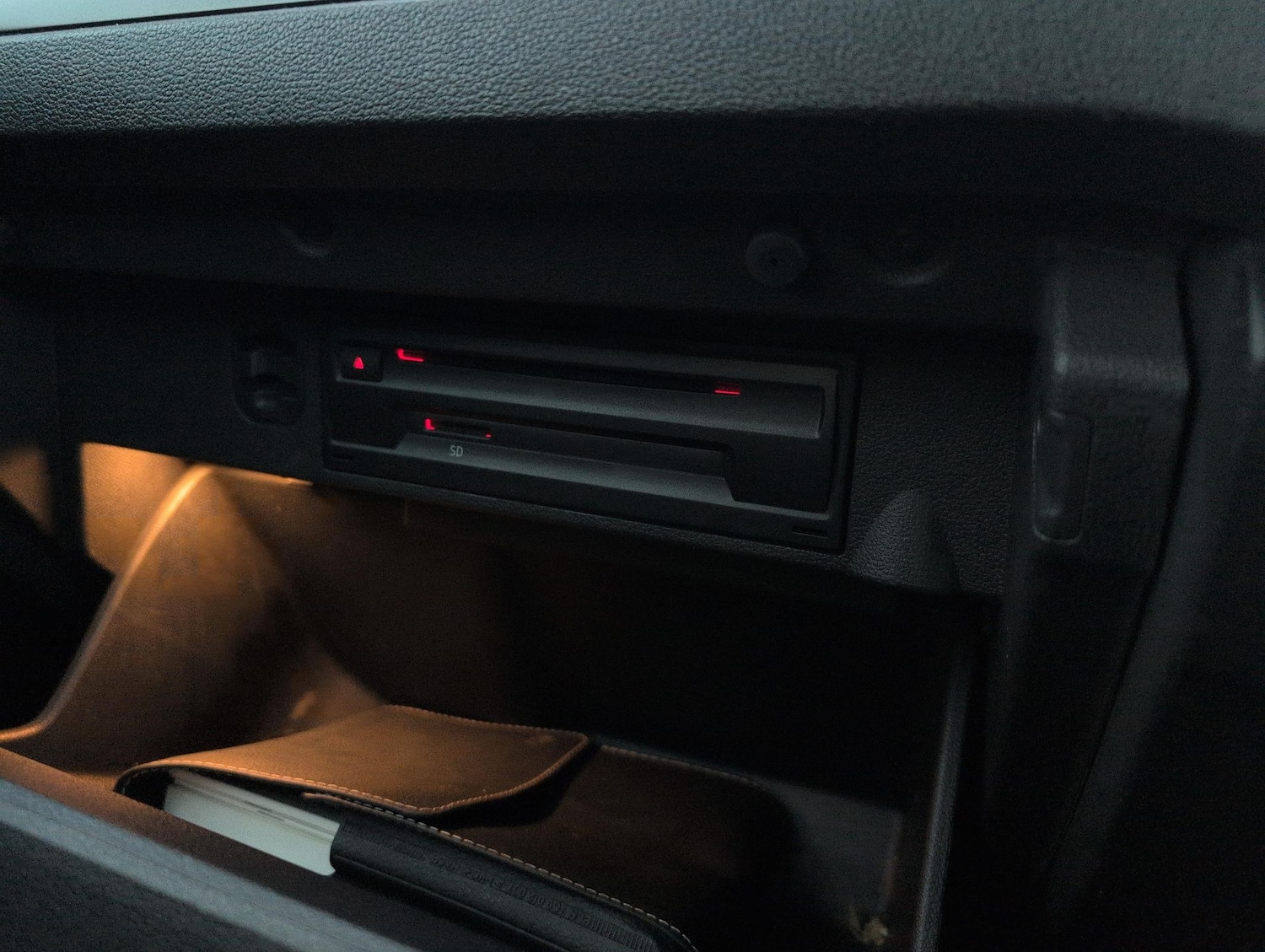 Used Volkswagen T-Roc 2018 for sale - 76436989: Photo 24