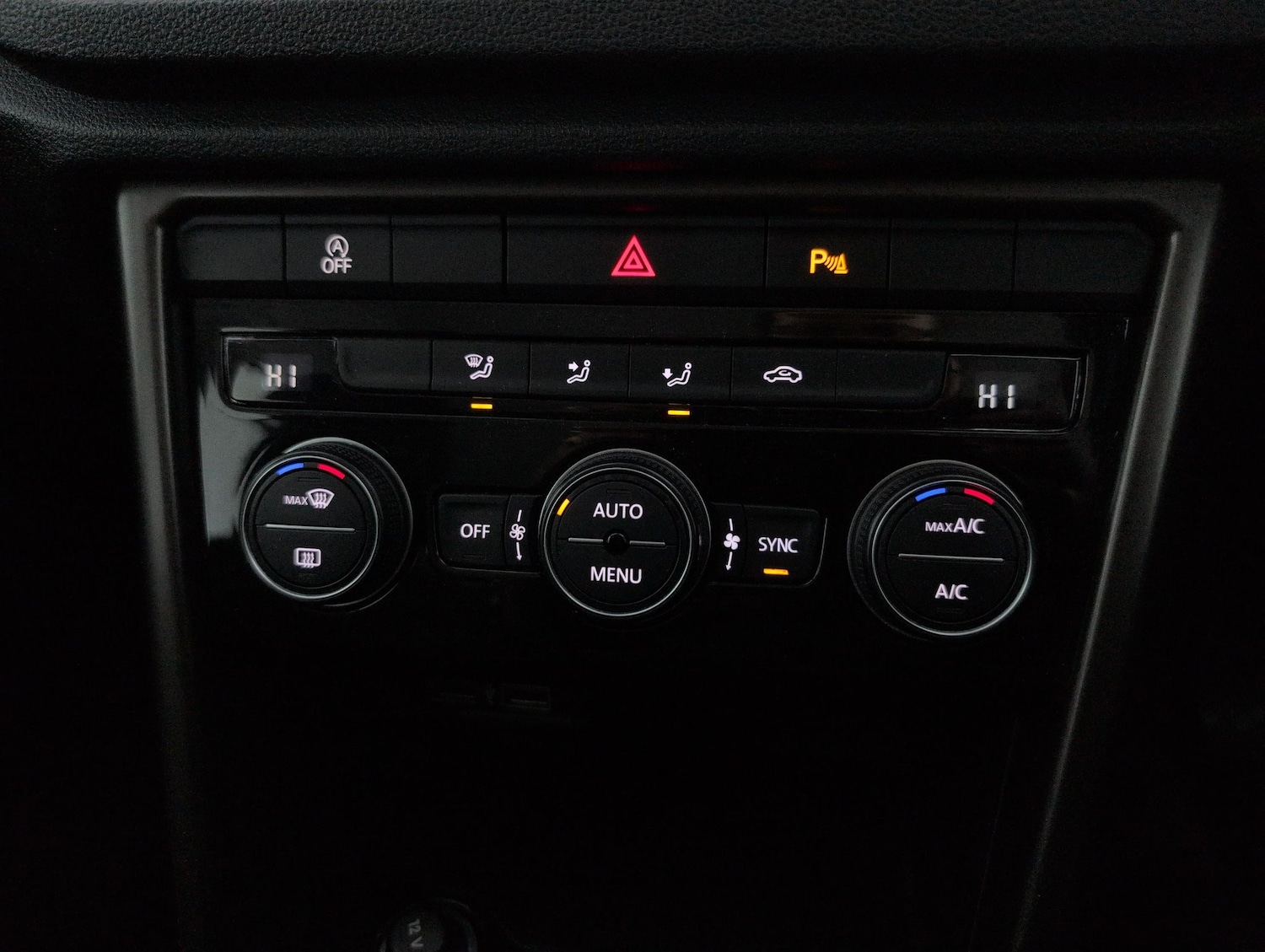 Used Volkswagen T-Roc 2018 for sale - 76436989: Photo 28