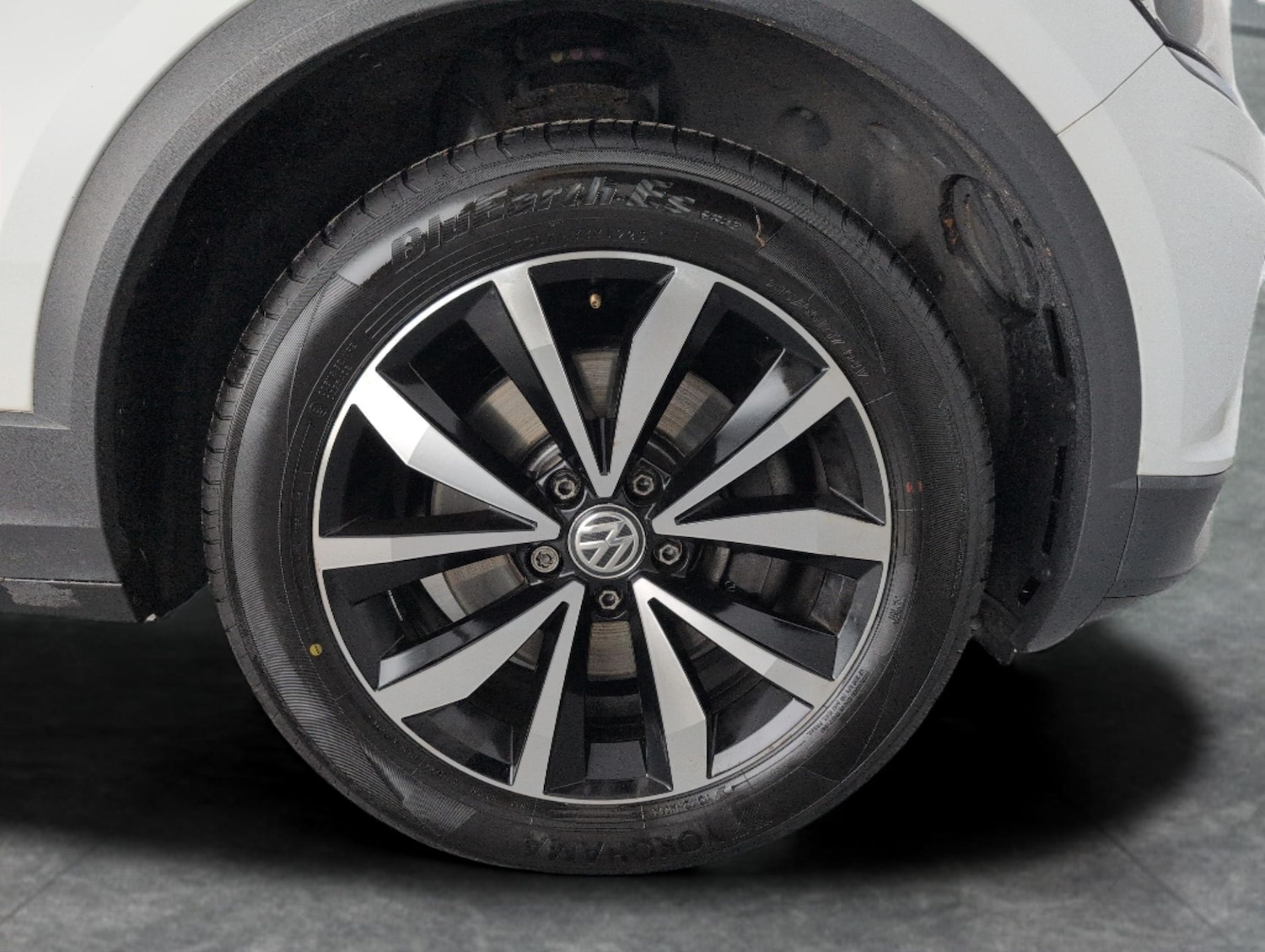 Used Volkswagen T-Roc 2018 for sale - 76436989: Photo 36