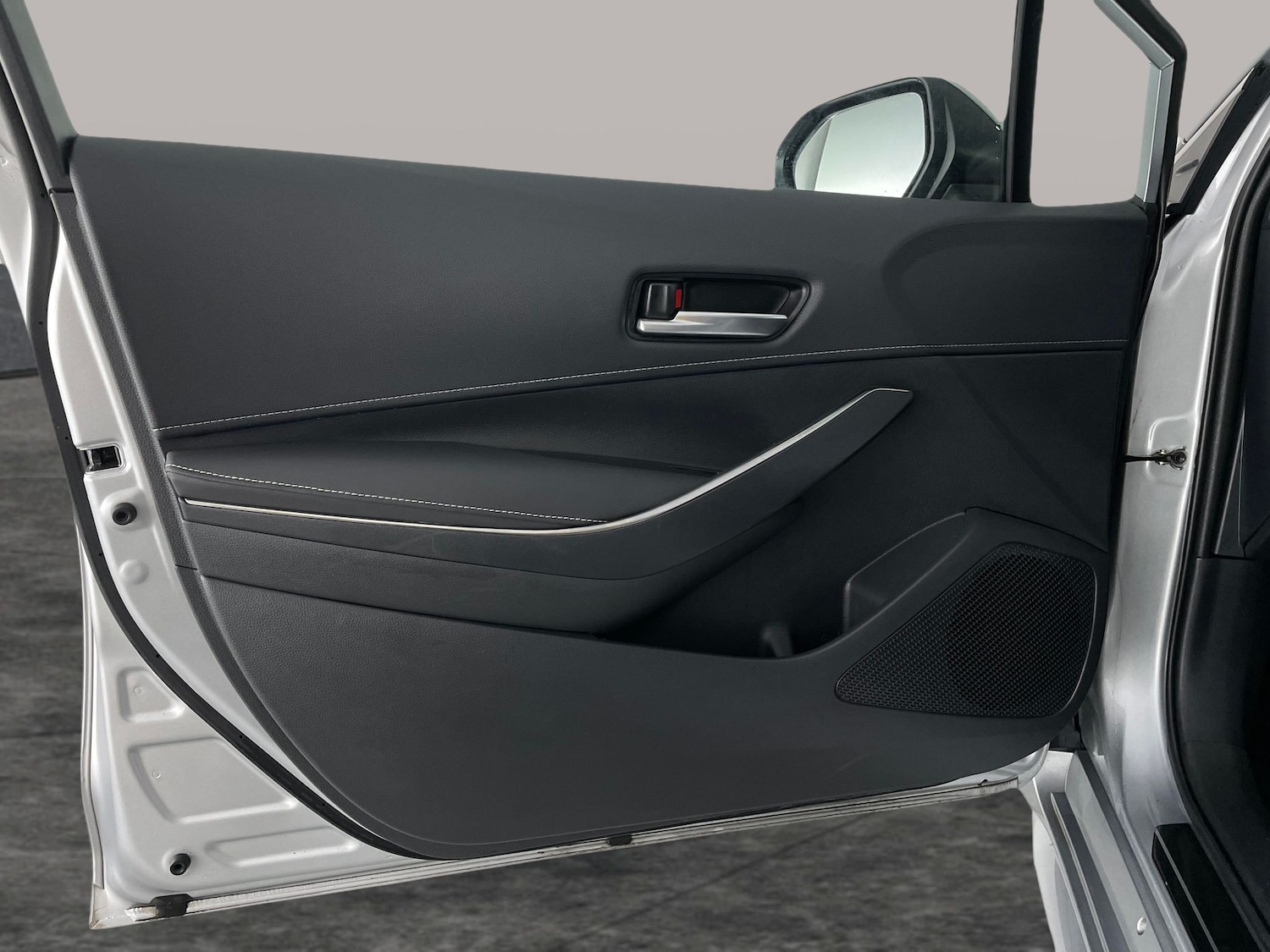 Used Toyota Corolla 2023 for sale - 76946575: Photo 31