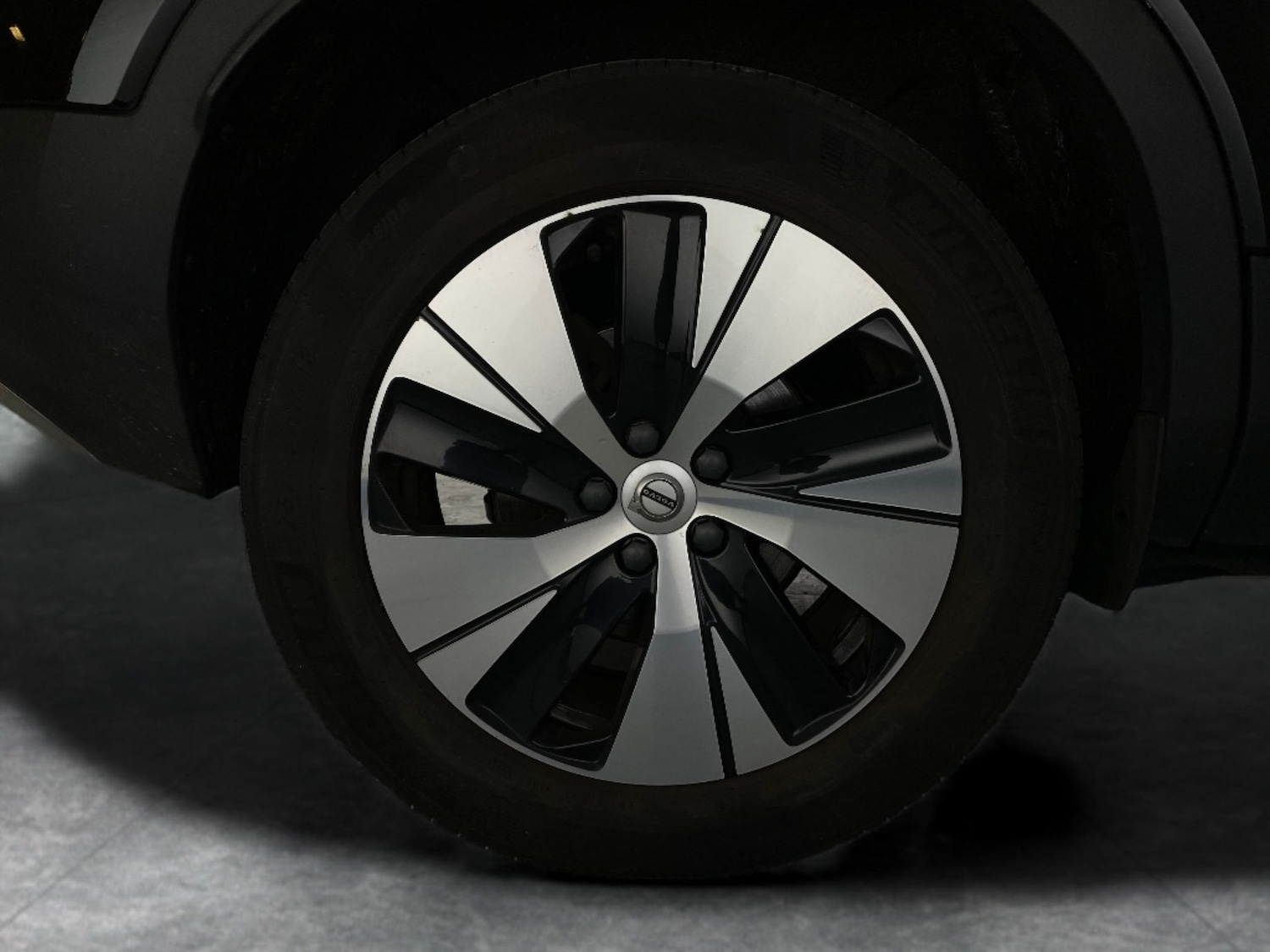 Used Volvo XC40 2022 for sale - 77591185: Photo 24