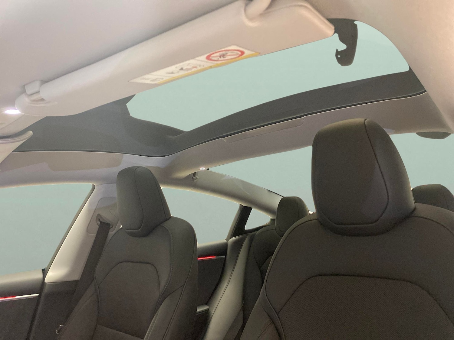 Used Tesla Model 3 2024 for sale - 78142078: Photo 5