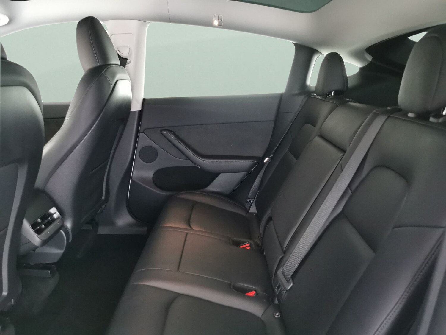 Used Tesla Model Y 2024 for sale - 78094337: Photo 31