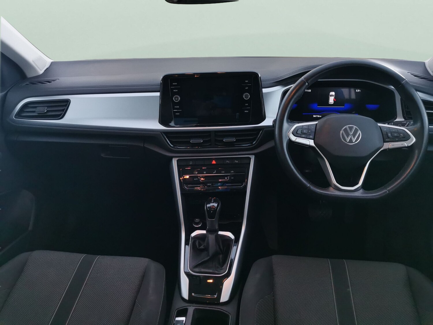 Used Volkswagen T-Roc 2023 for sale - 77557086: Photo 5